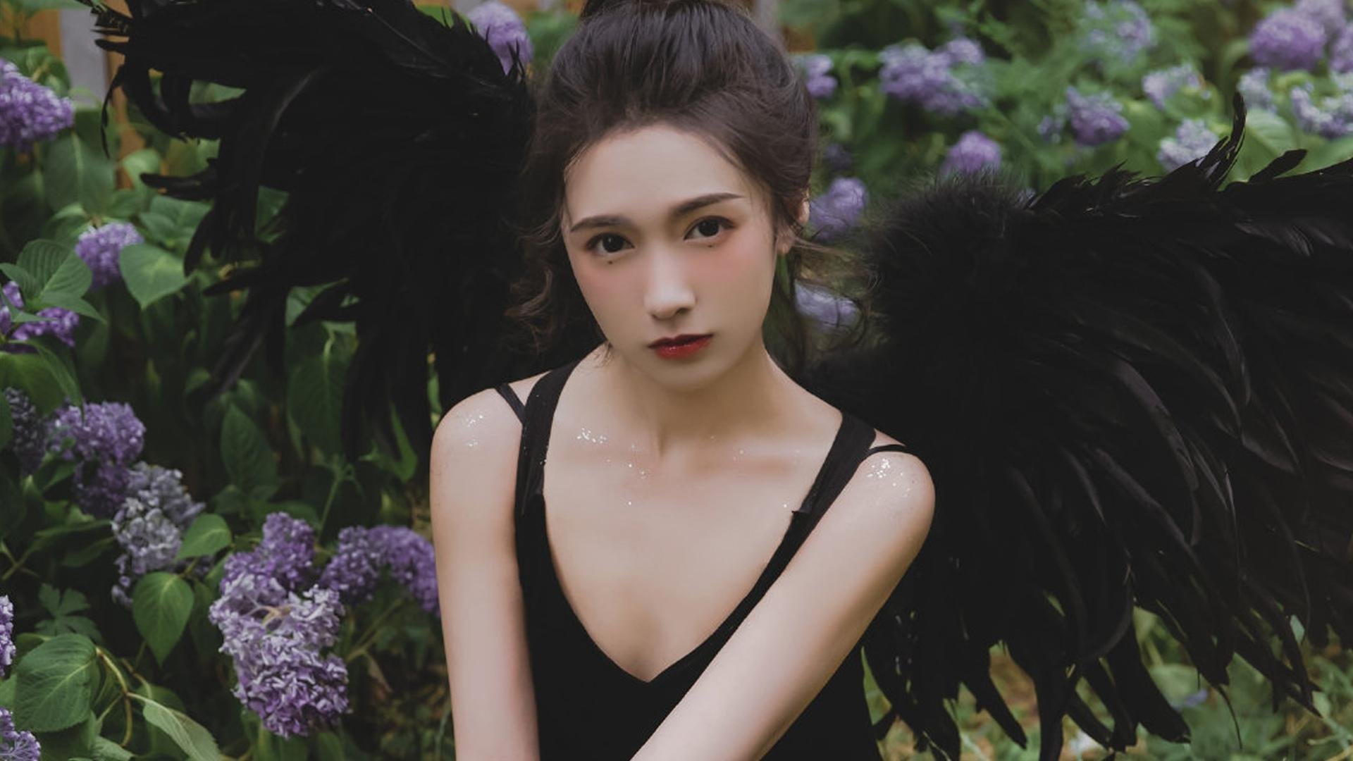 今年NBA场均篮板最多的五名球员是谁？，nba篮板最高记录