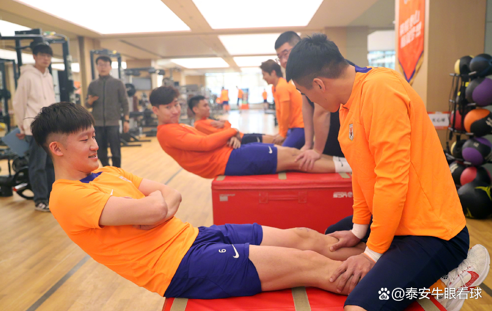 B体育APP:广州恒大队“全华班”成“笑话”？球迷：没外援，啥也不是！的简单介绍