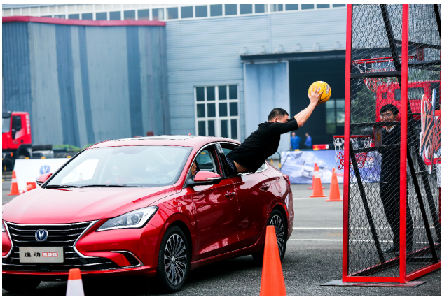 B体育官网：篮球与电竞的跨界合作：机遇与挑战的简单介绍