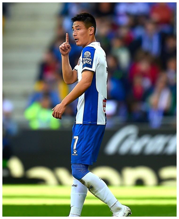 B体育APP:武磊“再战西甲”,球迷:期待他能在西甲赛场证明自己!的简单介绍 B体育APP:武磊“再战西甲”,球迷:期待他能在西甲赛场证明自己!的简单介绍