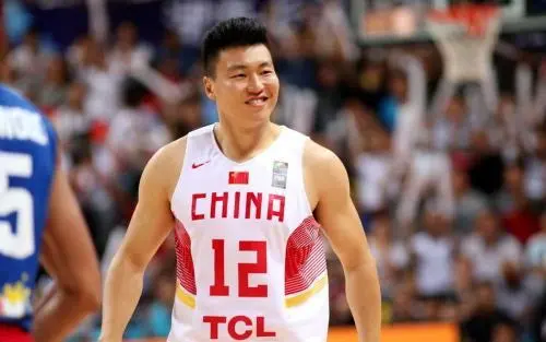 B体育网页版登录-包含B体育官网：CBA球员，薪资结构如何才能更加合理，激励球员更好地为球队效力？的词条